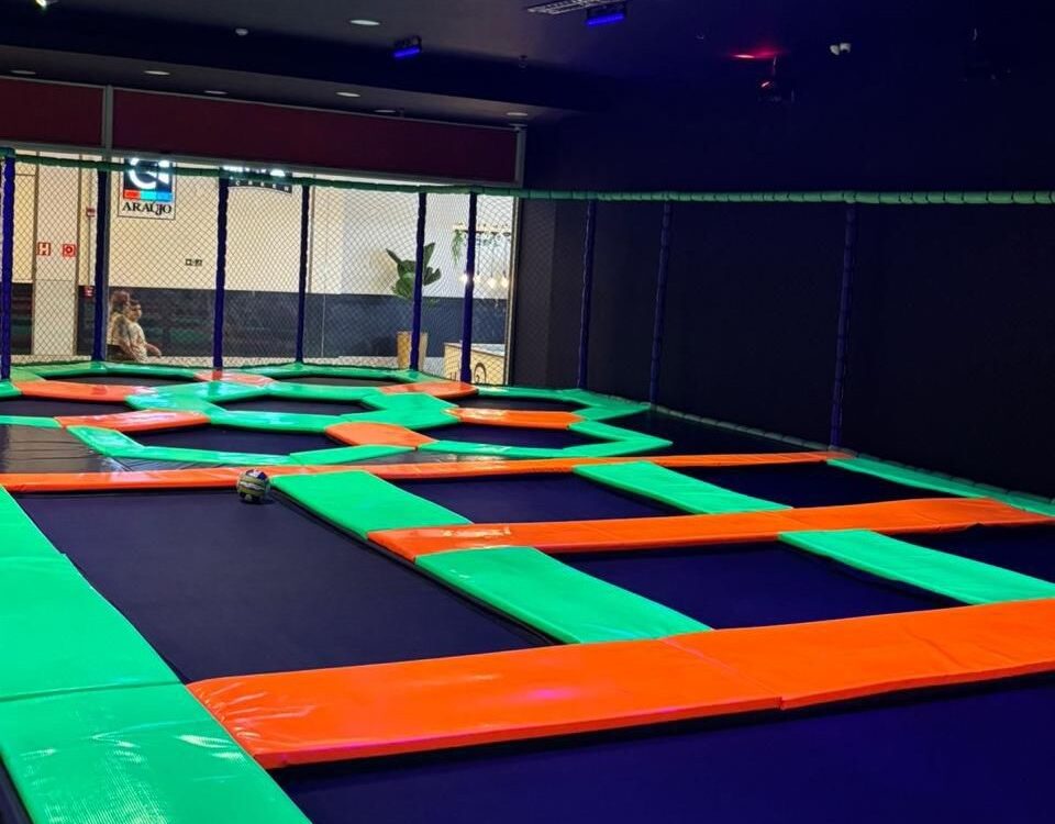 Carioca Shopping ganha super parque de trampolins com diversas atividades radicais nas férias